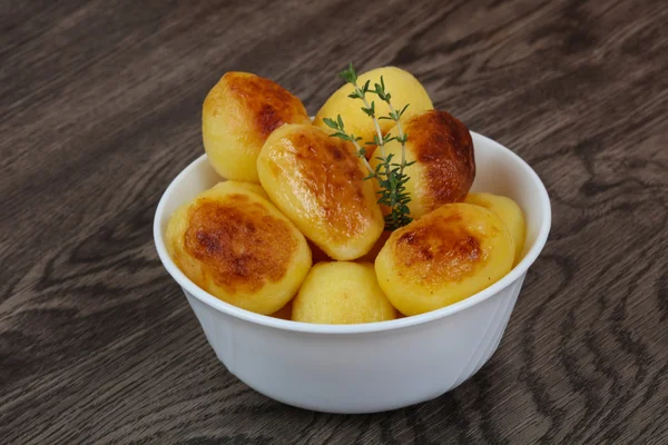 Zlatý pečené brambory — Stock fotografie