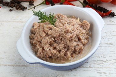 Konserve ton balığı et