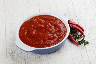 Lezzetli Bolognese sos