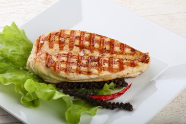 Kızarmış hindi göğsü