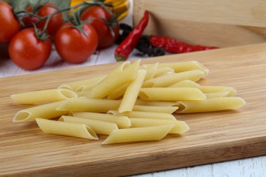 çiğ penne makarna