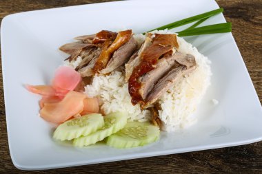 pirinç kızarmış ördek