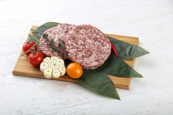 RAW burger kotlett — Stockfoto