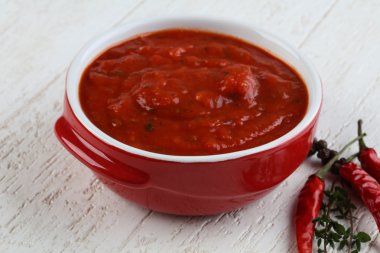 Lezzetli Bolognese sos