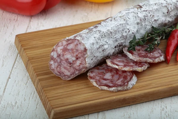 Salsicha de salame delicioso — Fotografia de Stock