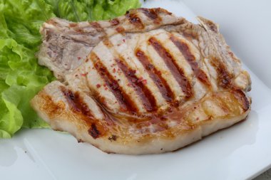 ızgara domuz biftek