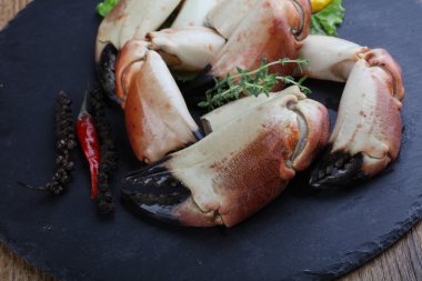 Taze deniz ürünleri Yengeç pençeleri