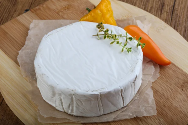 Delizioso formaggio camembert — Foto Stock