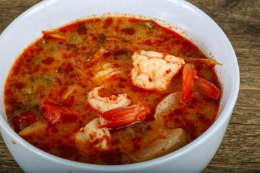 Tom yam çorbası