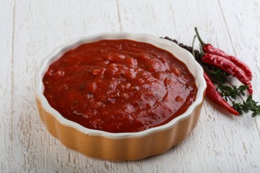 Bolognese sos yemek pişirmek için hazır 