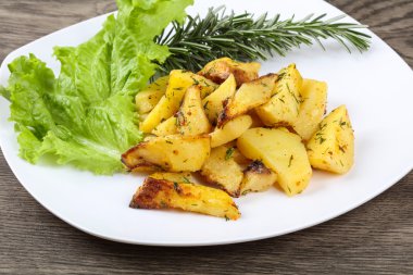 Dereotu ile fırında patates