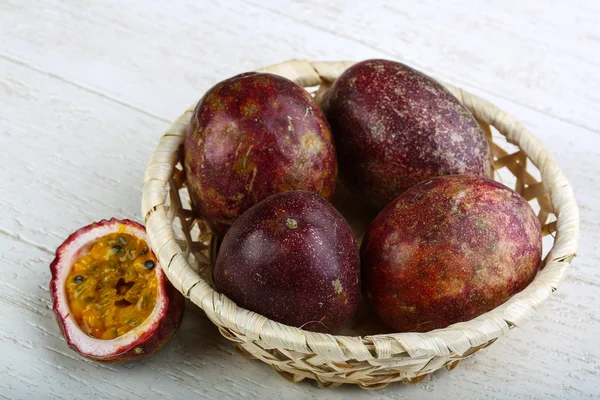 Fruta de la pasión tropical — Foto de Stock