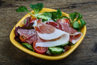 Lezzetli Prosciutto salata