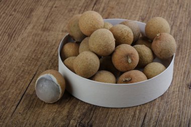 tropikal meyve longan