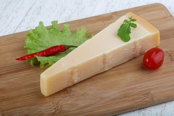 Délicieux fromage parmesan — Photo