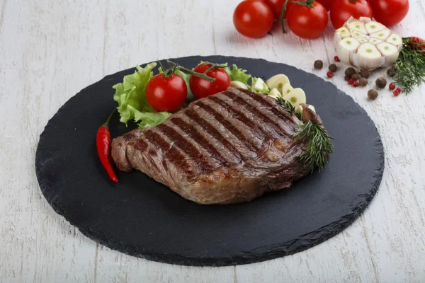 Gegrilde ribeye biefstuk — Stockfoto