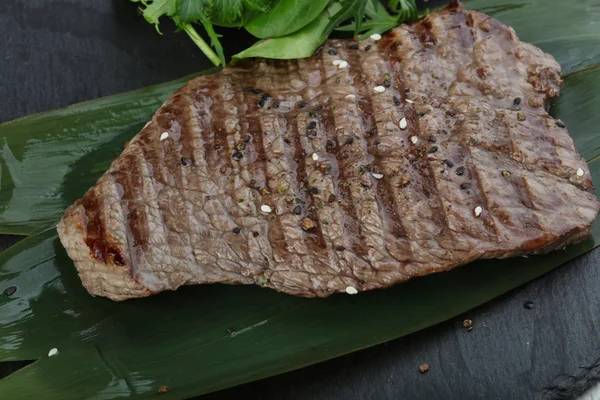 Gegrilltes Rindersteak — Stockfoto