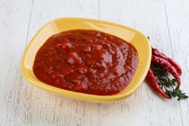 Bolognese sos yemek pişirmek için hazır