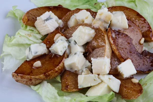 Delicious Gorgonzola with pear — Stock Photo, Image