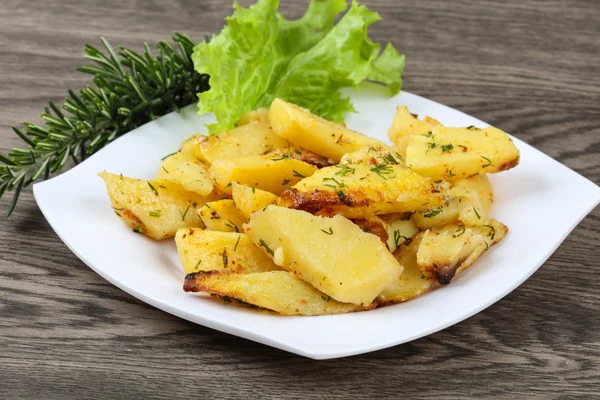 Patata al horno con eneldo —  Fotos de Stock