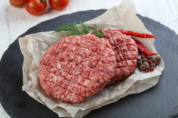 Rauwe Hamburger schnitzels — Stockfoto