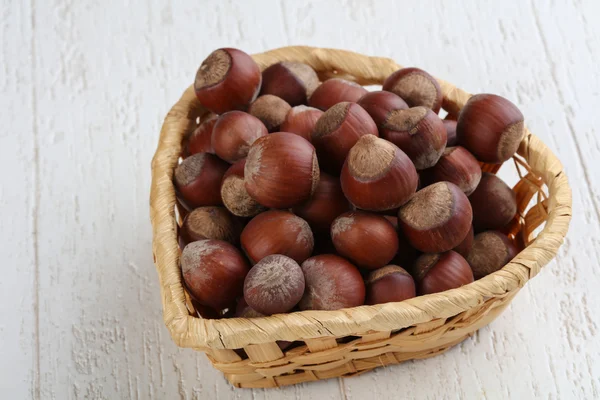 Noisettes dans le panier — Photo