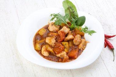 Tavada tavuk göğsü