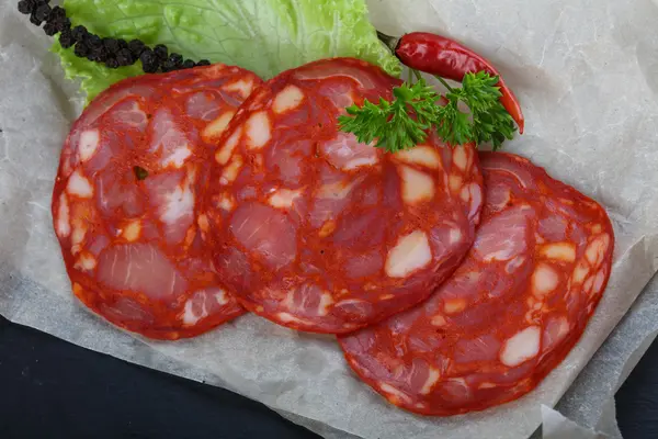 Вкусная колбаса чоризо — стоковое фото