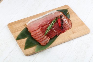 domuz Jamon biberiye dalı ile