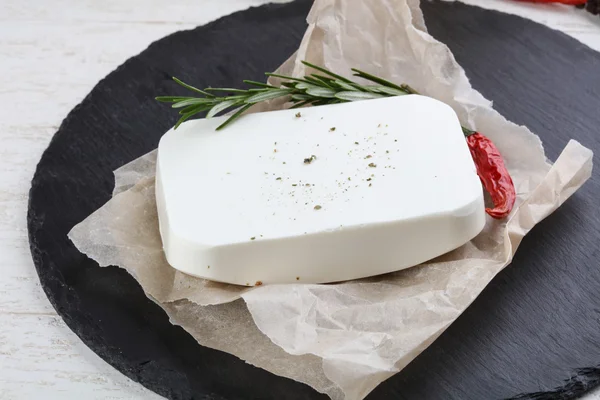 Pedaço de queijo Feta — Fotografia de Stock