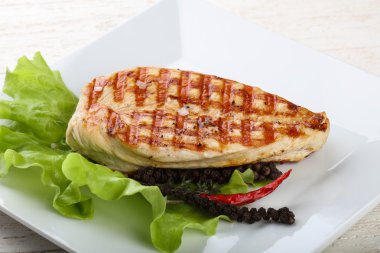 Kızarmış hindi göğsü