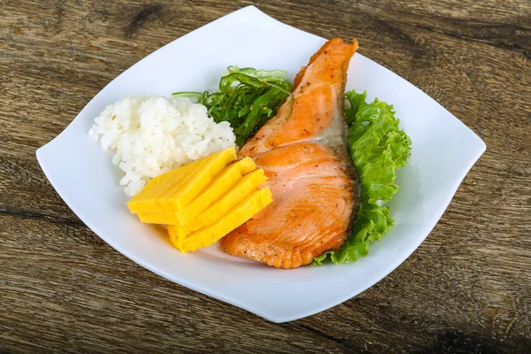 Bife de salmão assado — Fotografia de Stock