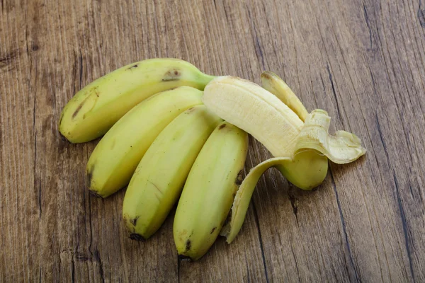 Friss érett Mini banán halom — Stock Fotó