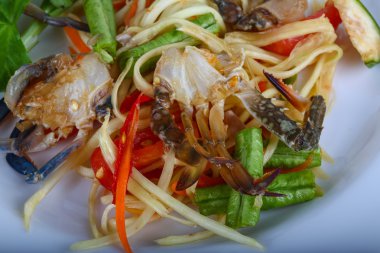 Tay baharat Yengeç Salatası