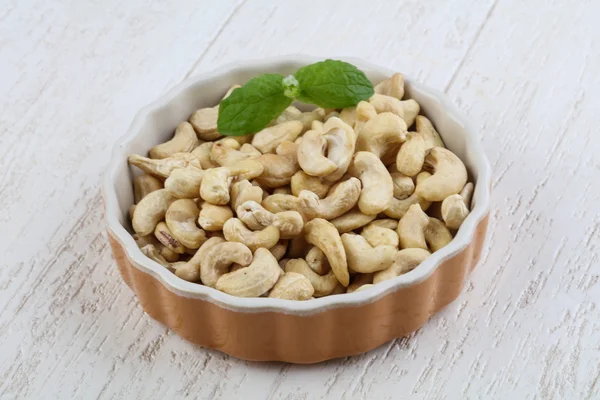 Cashewnüsse in der Schüssel — Stockfoto