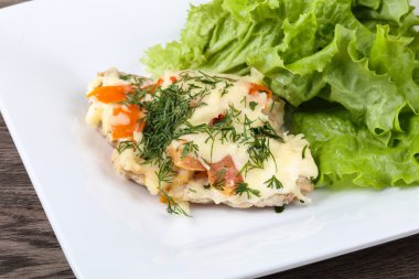 Kaplı et peynir ve domates