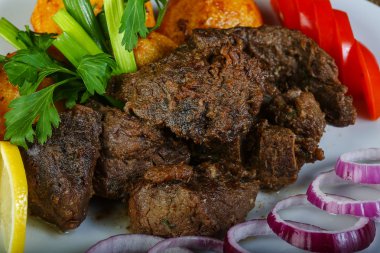 Sıcak ızgara karaciğer