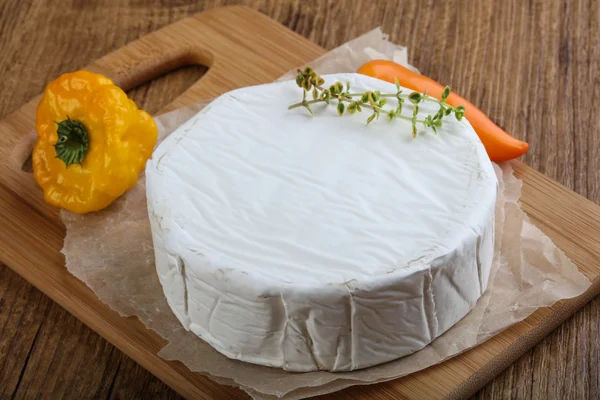 Delizioso formaggio camembert — Foto Stock