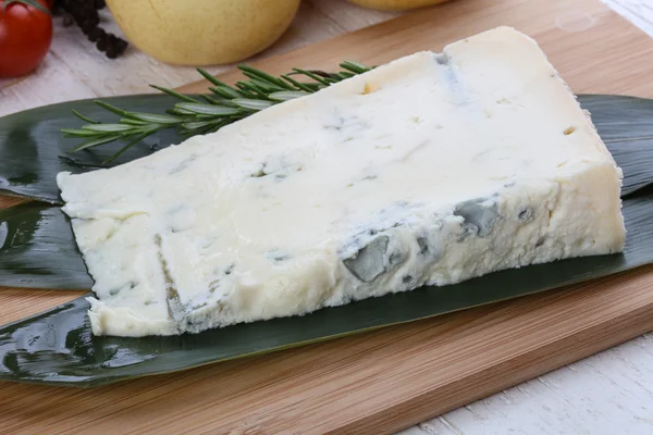 Queso Gorgonzola suave —  Fotos de Stock