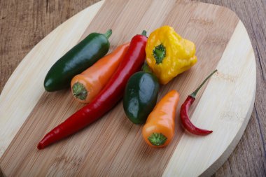 Taze olgun biber karışımı