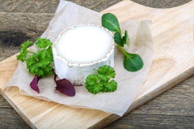 Keçi peyniri ile beyaz kalıp