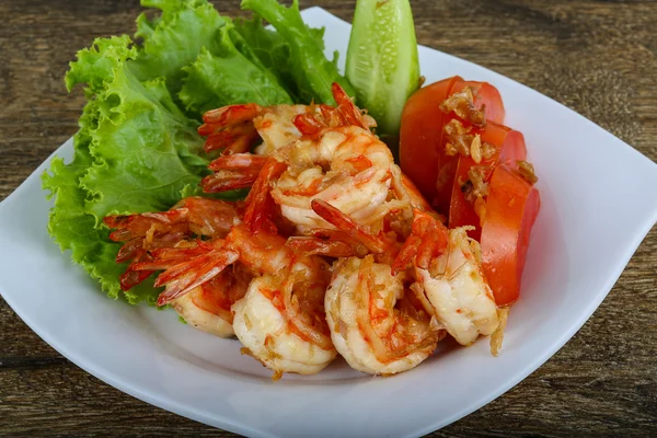 Camarones a la parrilla con ajo —  Fotos de Stock