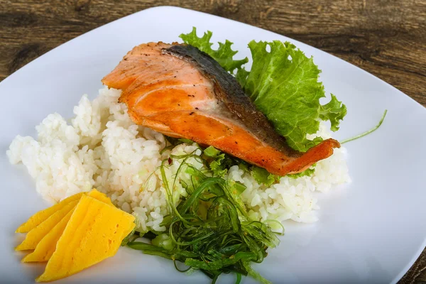 Bife de salmão assado — Fotografia de Stock