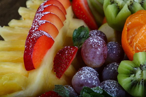 taze meyve salatası mix