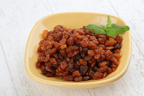 Sweet Raisins in the bowl — Stock Photo, Image