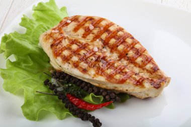 Kızarmış hindi göğsü