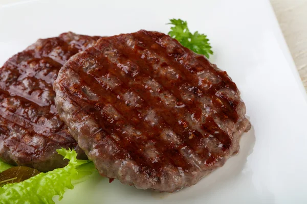 Szelet grillezett burger — Stock Fotó