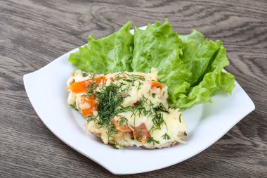 Kaplı et peynir ve domates