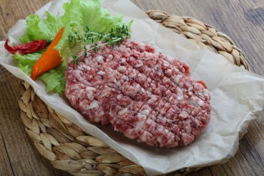 Ham burger pirzola