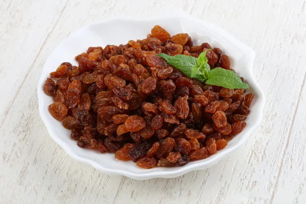 Sweet Raisins in the bowl — Stock Photo, Image